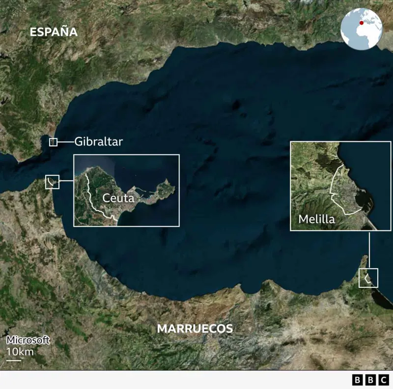 Imagen del estrecho en la que se aprecian las posiciones geográficas de Ceuta, Melilla y Gibraltar.